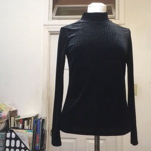& OTHER STORIES Velvet 🐊 Mock-Neck Shirt!